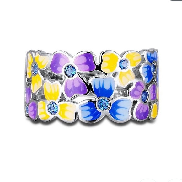 Jewelry - FLORAL RING